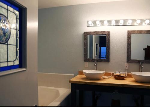 Photo #3 of Hotel Breakers in Gualala, CA