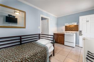 Photo #4 of Boardwalk Hotel Charlee & Apartments Beach Hotel Oceanfront in Seaside Heights, NJ