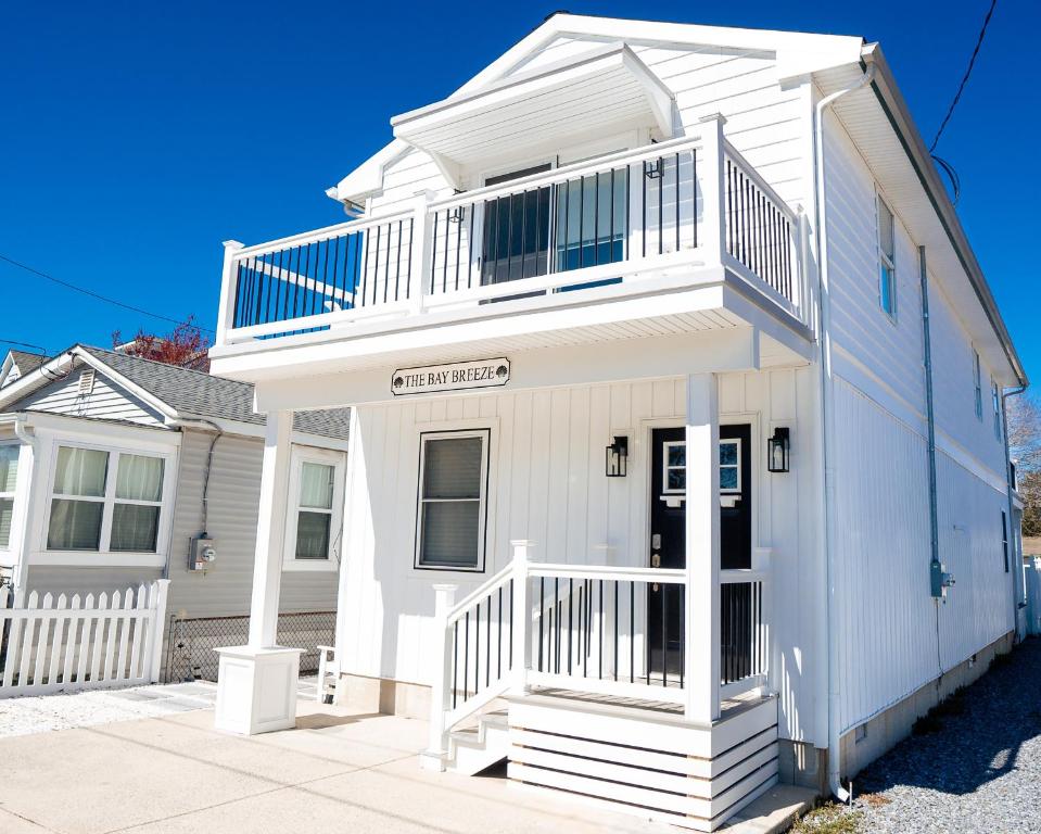 Photo of Beautifully Renovated Home with Water Views in Lower Township, NJ