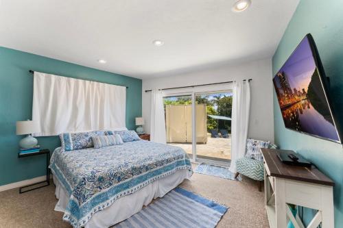 Photo #2 of The Pool Side Hideaway with Golf Cart in San Diego, CA