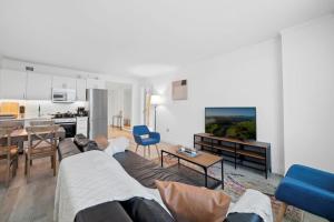 Photo #5 of Stylish 2BR 3BA CozySuites on the Boardwalk in Atlantic City, NJ