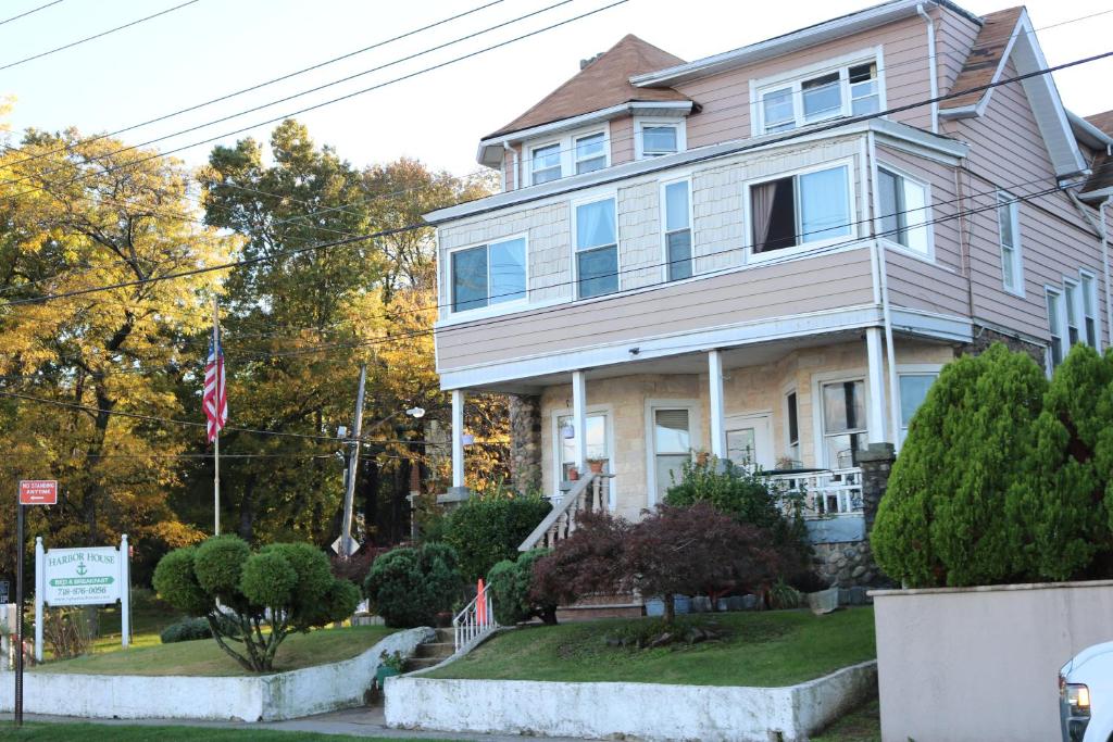 Photo of Harbor House Bed and Breakfast in Staten Island, NY