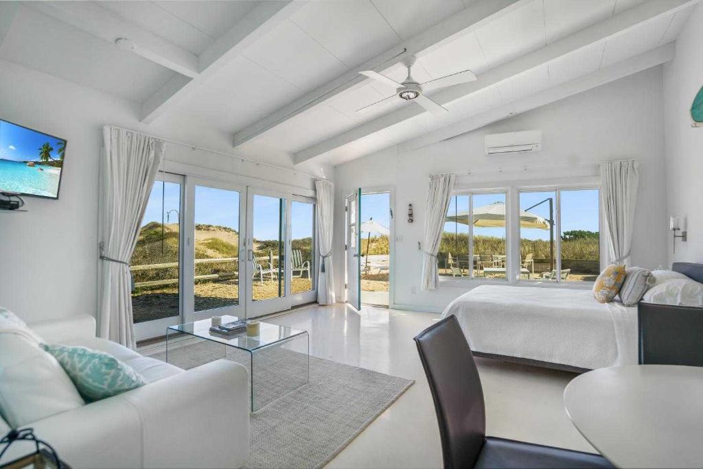 Photo of Driftwood Resort on the Ocean in Montauk, NY