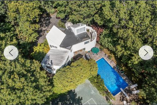 Photo #2 of Rosemorran Retreat in Sag Harbor, NY
