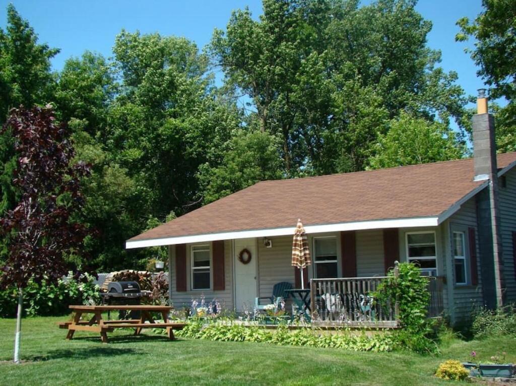 Photo of Lynns Cottage at Heron Ledge in Plattsburgh, NY