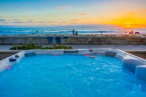 Photo #4 of Life's A Beach 1 in San Diego, CA