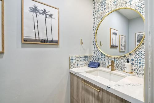 Photo #3 of Oceanfront, Luxury Remodel, Pool, Walk To Dining in Encinitas, CA