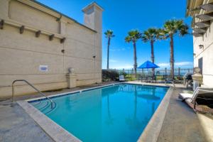 Photo #4 of Oceanfront, Luxury Remodel, Pool, Walk To Dining in Encinitas, CA