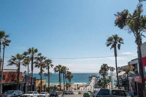 Photo #5 of Stay around the corner from the Manhattan Beach Strand in Manhattan Beach, CA