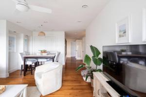 Photo #6 of Spacious Oceanview Villa (Sleeps 22) in New London, CT
