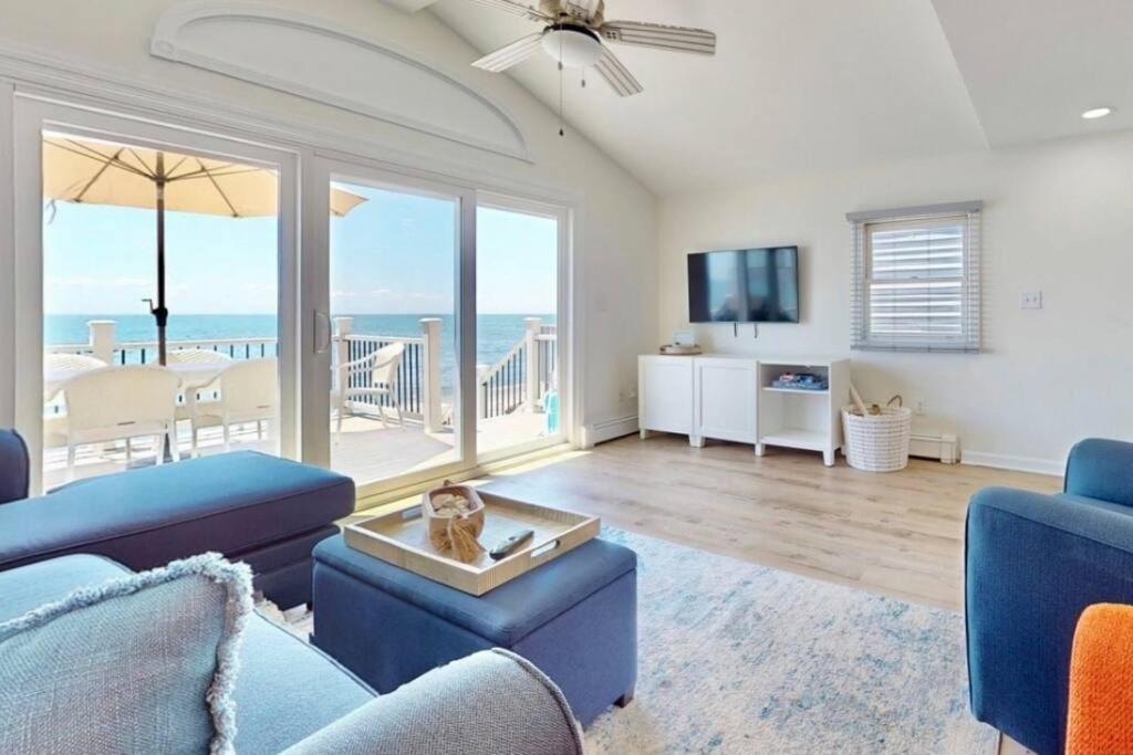 Photo of Charming 3 bedroom Beach Front Cottage in Milford, CT