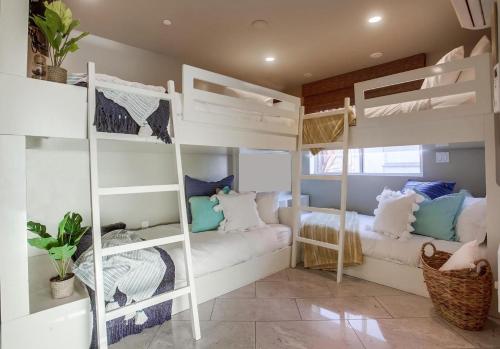 Photo #2 of Residence Club 1 in San Diego, CA