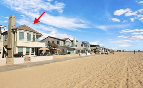 Photo #2 of Seashore Sun and Fun - On Beach in Newport Beach, CA