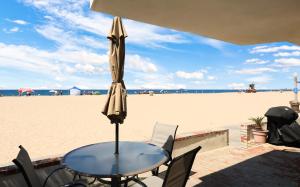 Photo #4 of Seashore Sun and Fun - On Beach in Newport Beach, CA