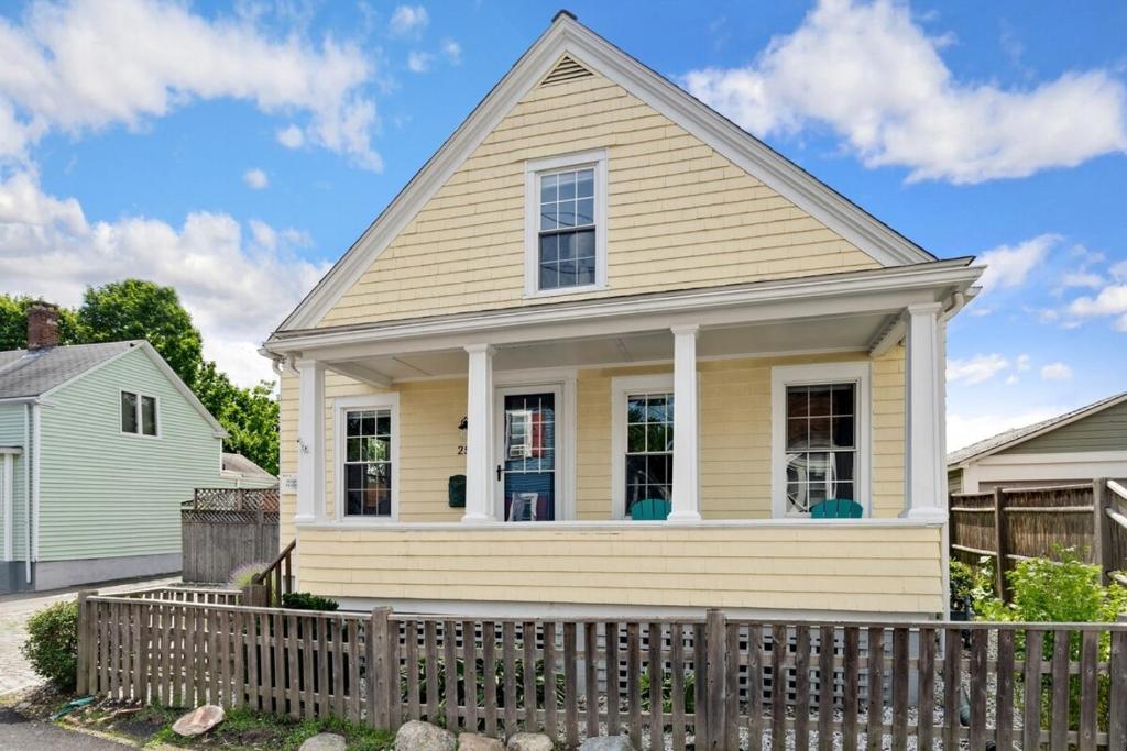Photo of Beautiful Cottage In Downtown Bristol in Bristol, RI