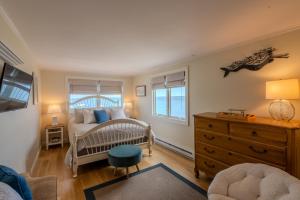 Photo #6 of Ocean Front Property In Wickford Village in North Kingstown, RI