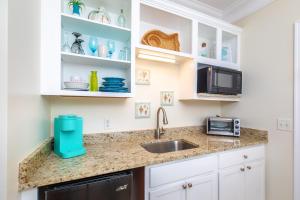 Photo #6 of Atlantic Breeze Suites in Hampton, NH