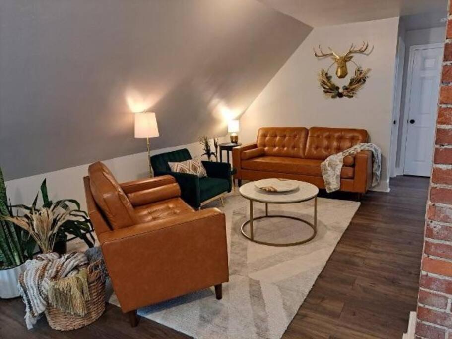 Photo of Saco Riverside Apt Modern & Cozy 3 bedroom 3rd flr in Conway, NH