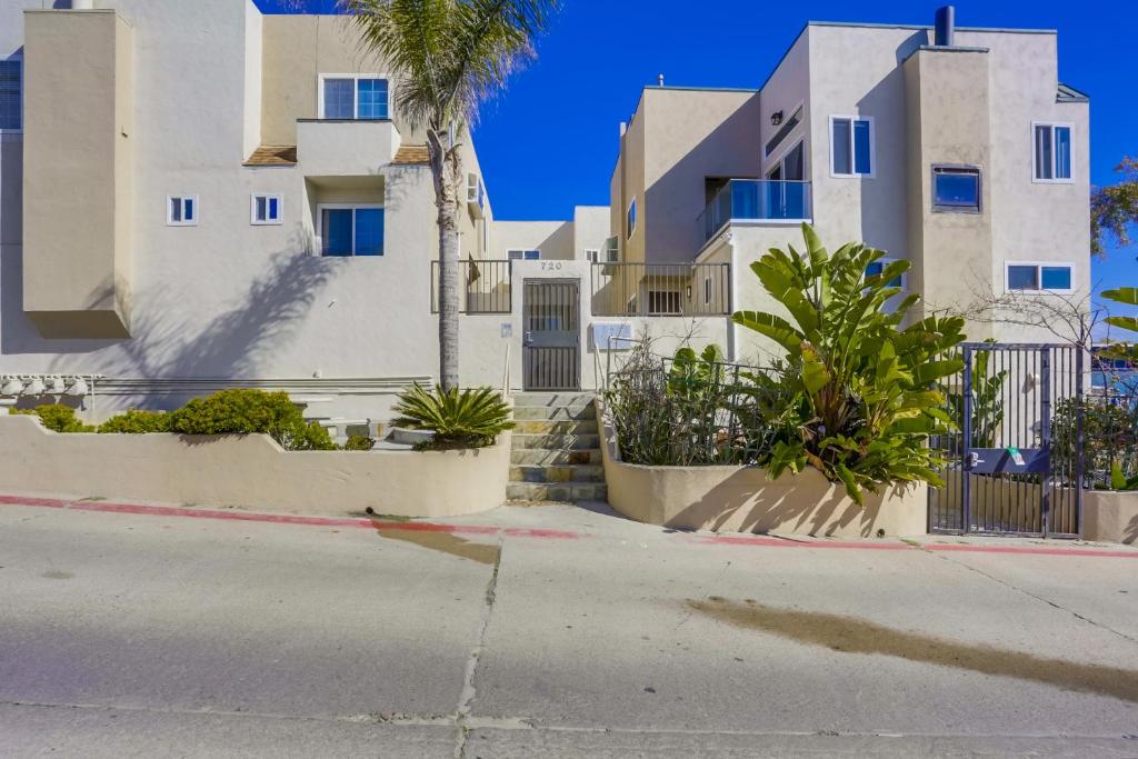 Photo #1 of Coastal Hideaway in San Diego, CA