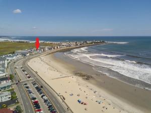 Photo #6 of Jonathan's Ocean Front Studio Suites Hampton Beach! in Hampton, NH