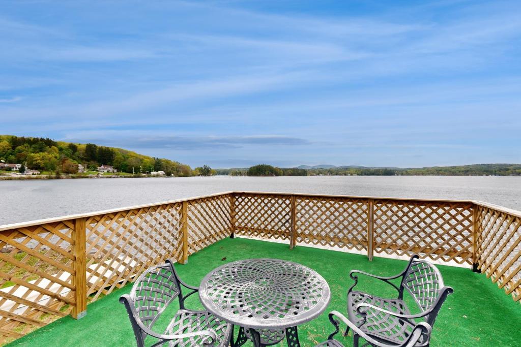 Photo of Winnisquam Lake Retreat in Tilton, NH