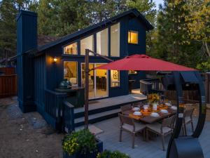 Photo #4 of Waves End Lakefront - 3BR Tahoe Vista w Private Sandy Beach, Walk to Town! in Tahoe Vista, CA