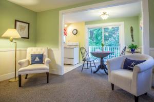 Photo #6 of Harbor House Inn in Boothbay Harbor, ME