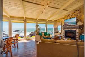 Photo #5 of Surfscape Beach House, Private Beach & Ocean views in Bodega Bay, CA