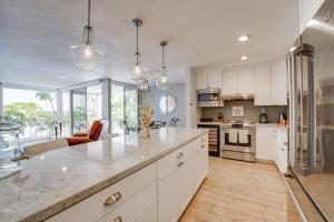 Photo #5 of Bayfront Paradise - Flexible 30 Day plus w Amazing Bay View and Pool in San Diego, CA