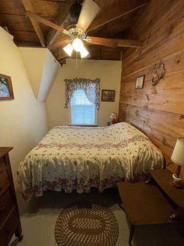 Photo #2 of CLEARVIEW LIMIT 6 villa in Sebago, ME