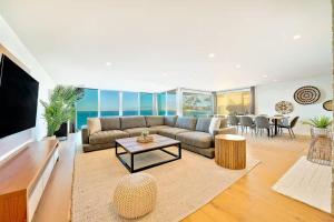 Photo #5 of Cliffside Haven Where Ocean Meets Sky in San Diego, CA