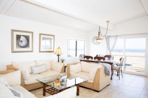 Photo #4 of 1005 E Balboa Unit C Duplex in Newport Beach, CA
