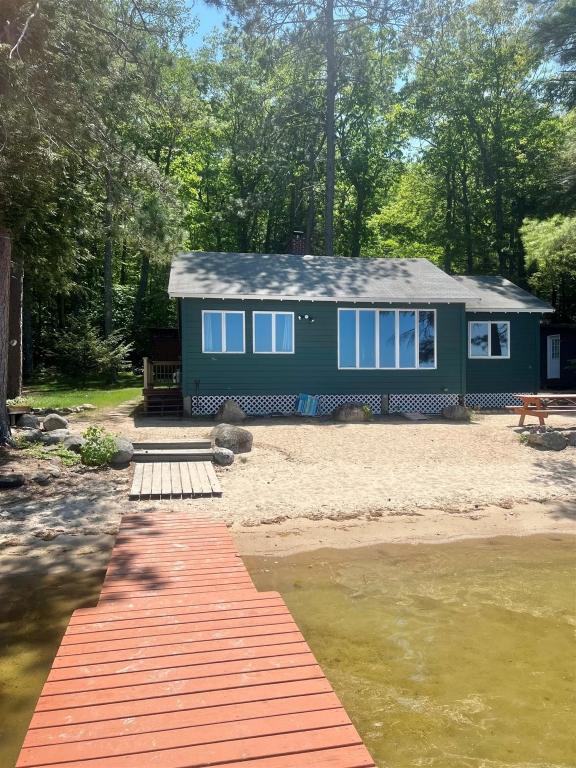 Photo of WEST SHORE MOTOR INN LIMIT 10 villa in Denmark, ME