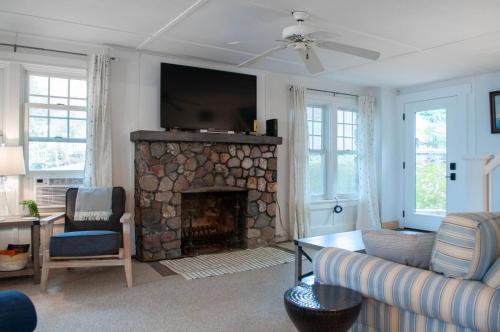 Photo #3 of The Old Stone Cottage at Tippy in North Webster, IN