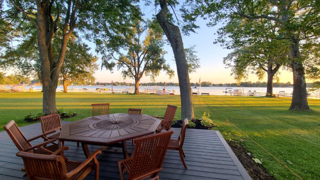 Photo of Lake Of The Woods Sunset Shore in Bremen, IN