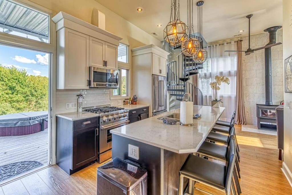 Photo of The Addition at Villa Santorini in Gary, IN