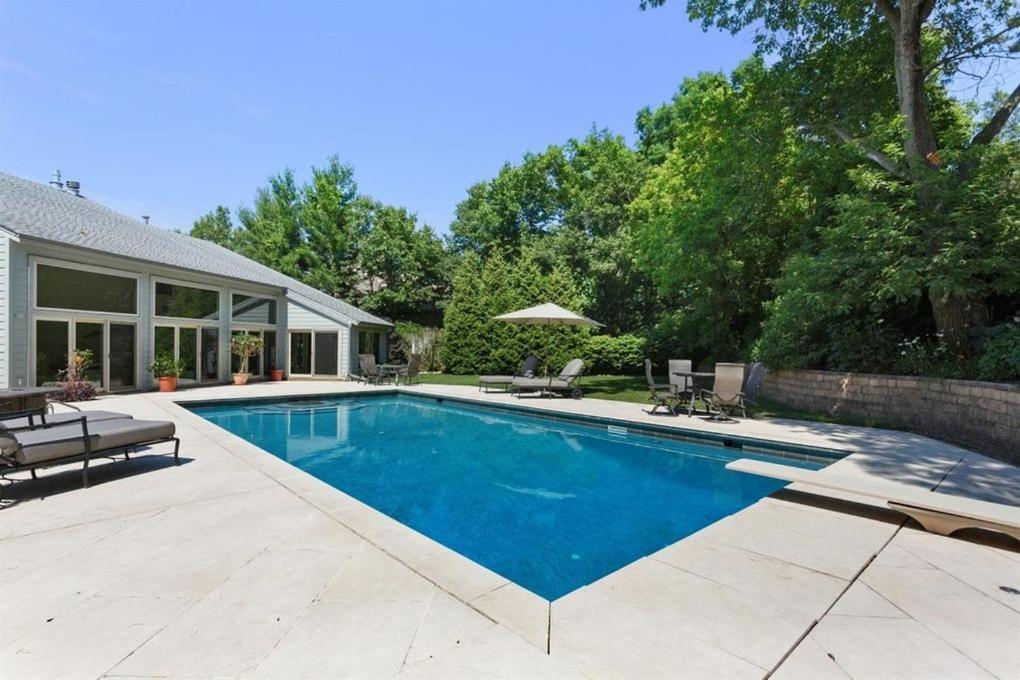 Photo of LUXURY BEACHFRONT VILLA IN DUNES NATIONAL PARK with 40ft POOL & Diving Board, GARDEN in Chesterton, IN
