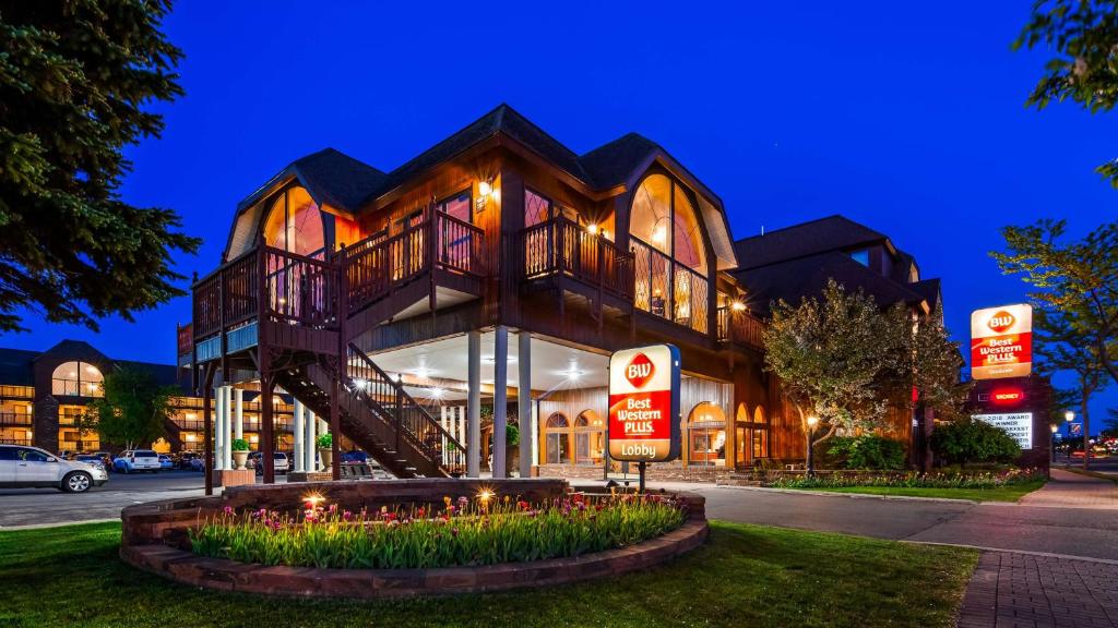 Photo of Best Western Plus Dockside Waterfront Inn in Mackinaw City, MI