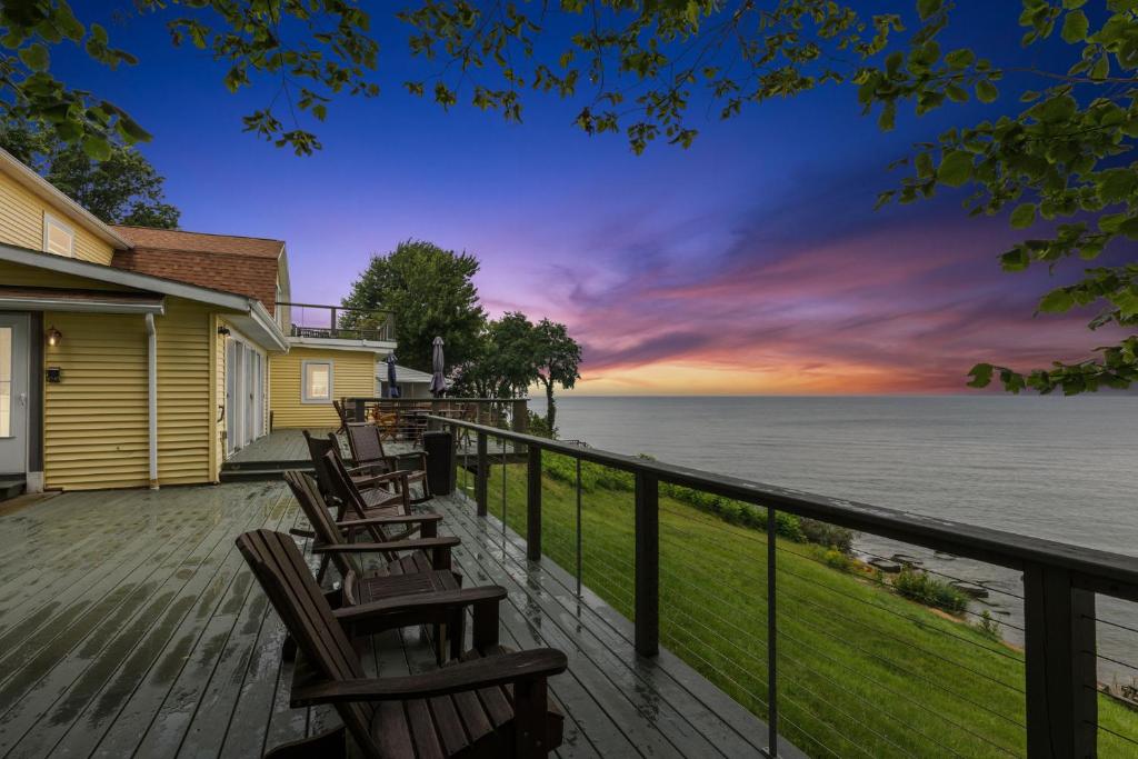 Photo of Sunset Haven - Lakeside Retreat in GOTL in Geneva on the Lake, OH