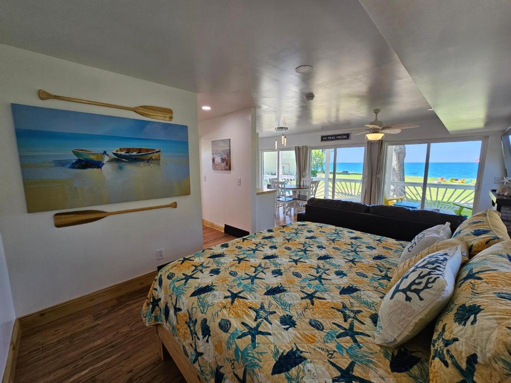 Photo of SeaSide Lake-Front Cottage in Madison, OH
