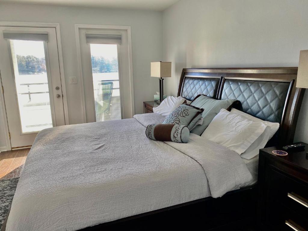 Photo of Dells Lake Villa At Lighthouse Cove Condominiums in Wisconsin Dells, WI