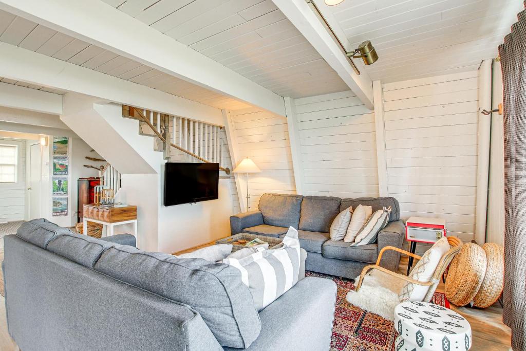 Photo of Bayfront Luxemburg Cabin Rental with Private Beach! in Luxemburg, WI
