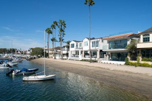 Photo #3 of 367 Via Lido Soud home in Newport Beach, CA