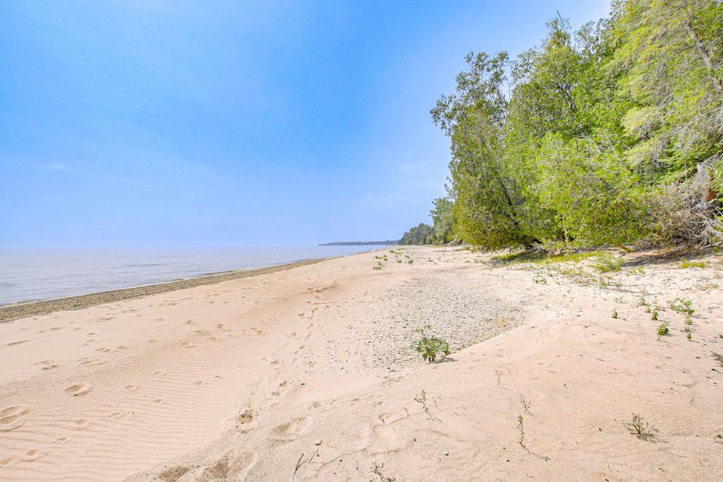 Photo of Beach Access on Lake Michigan Sturgeon Bay Home in Sturgeon Bay, WI