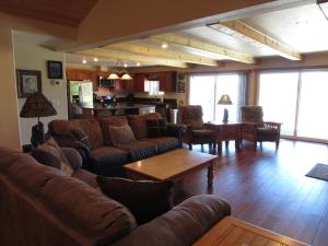 Photo #4 of Smith Lakefront Hideaway in Big Bear Lake, CA