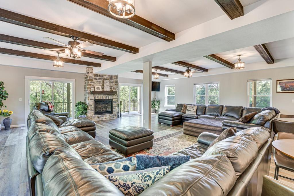 Photo of Sprawling Wisconsin Dells Home with Deck and Fire Pit in Wisconsin Dells, WI