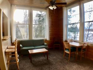 Photo #4 of Hanging Horn Lakeside Resort in Moose Lake, MN