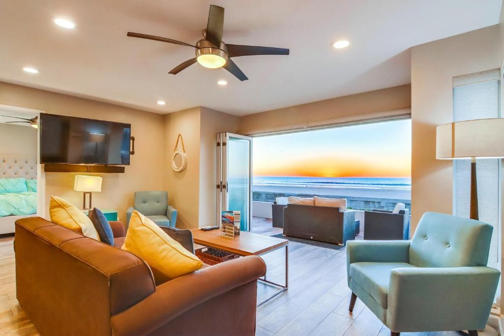 Photo #1 of Beachside 1 in San Diego, CA