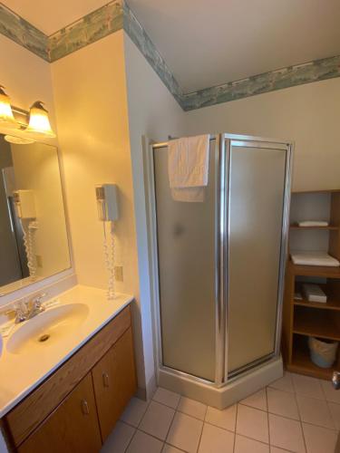 Photo #3 of Peters Sunset Beach Resort and Golf in Glenwood, MN