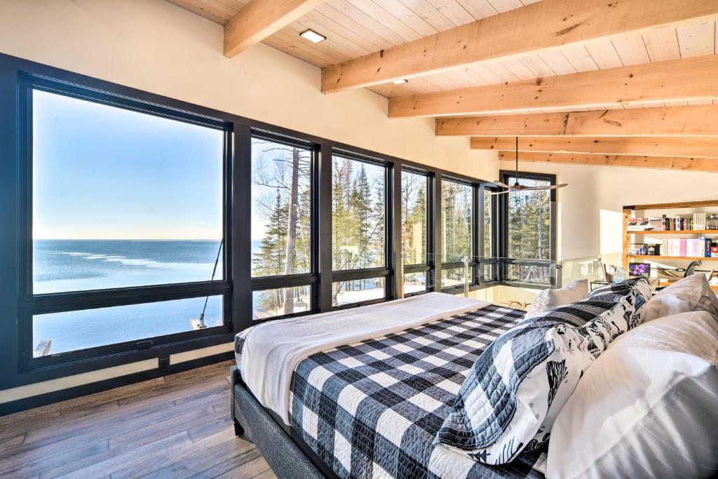Photo of Waterfront Cabin on Lake Superior with Fire Pit in Two Harbors, MN